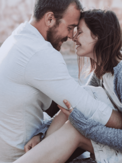 Signs An Emotionally Unavailable Man Is In Love With You