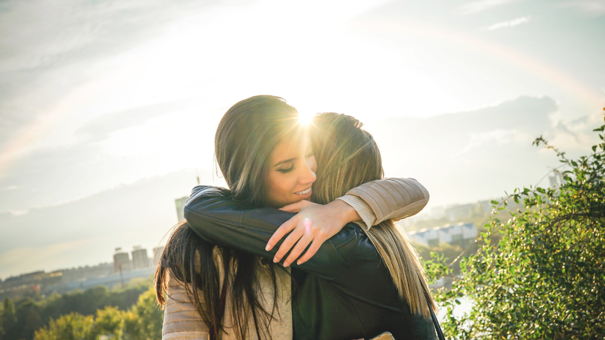 20 Different Types Of Hugs And What They Mean