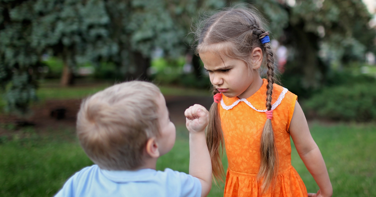 15 Effective Ways to Stop Your Kids From Fighting - Powerful Sight