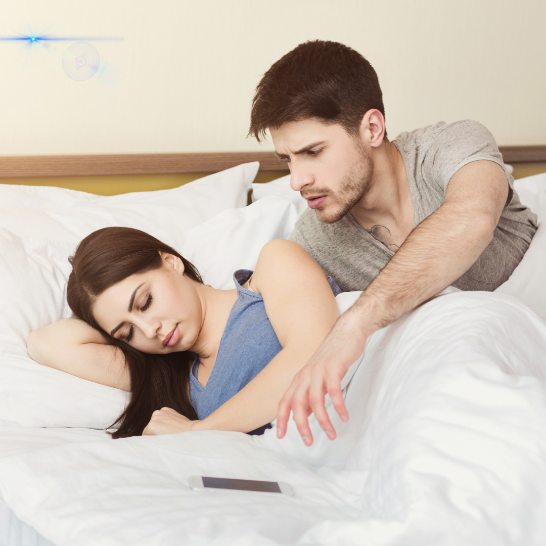 12 Clear Signs of An Insecure Husband