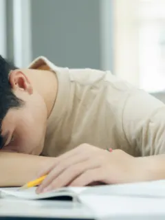 How to study without feeling sleepy