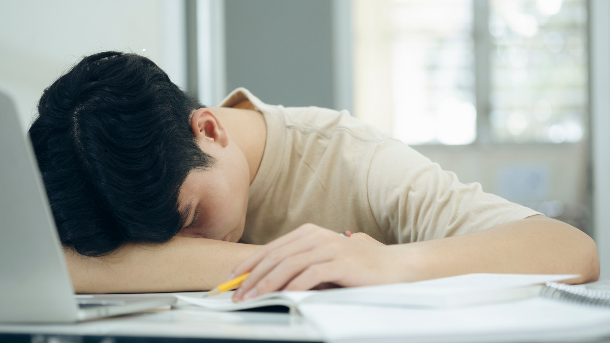 9 Effective Ways to Study Without Feeling Sleepy