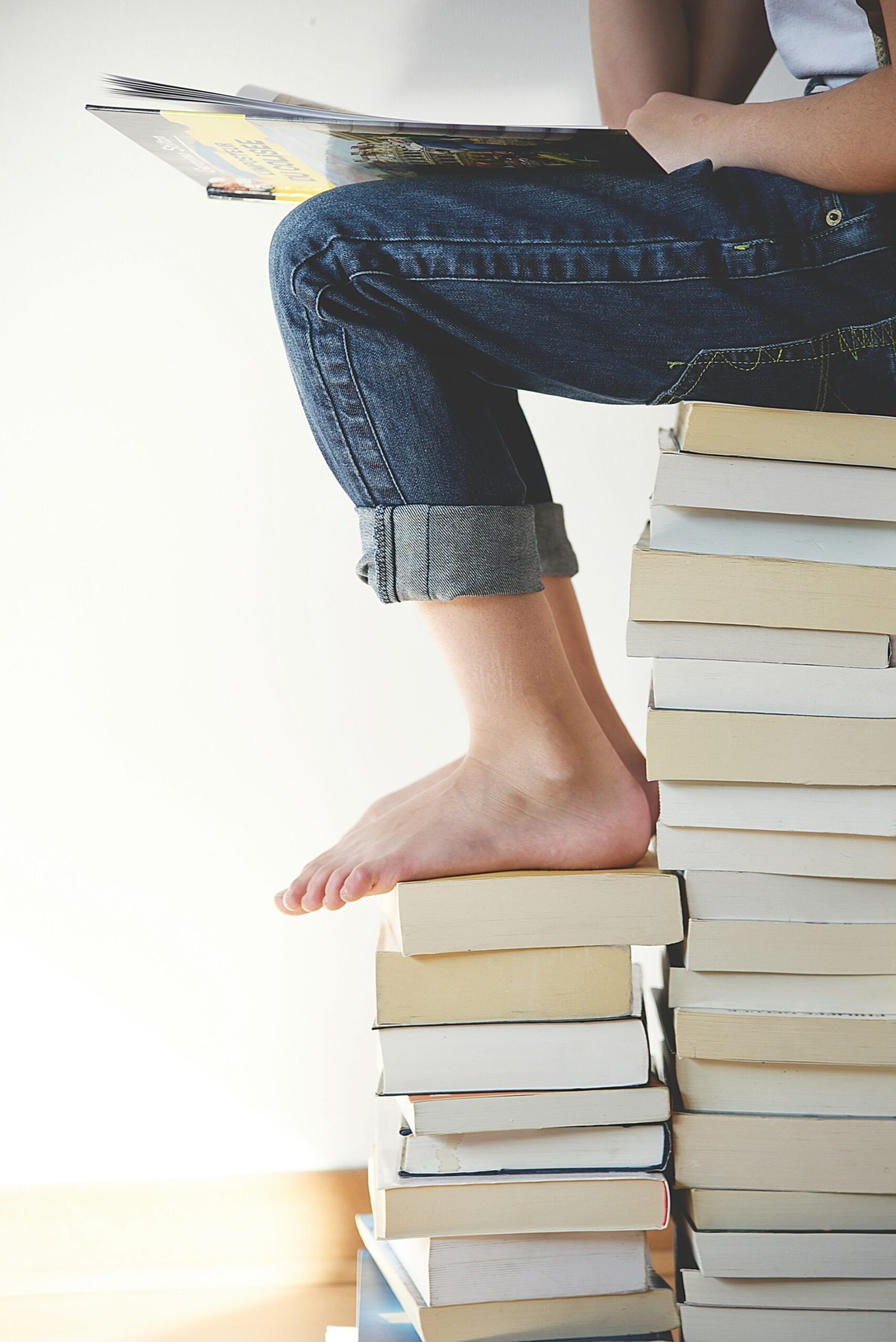 8 Ways to Develop a Reading Culture