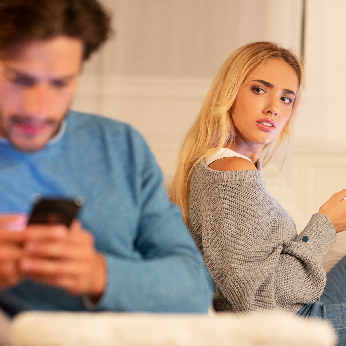 Signs your husband is cheating on you