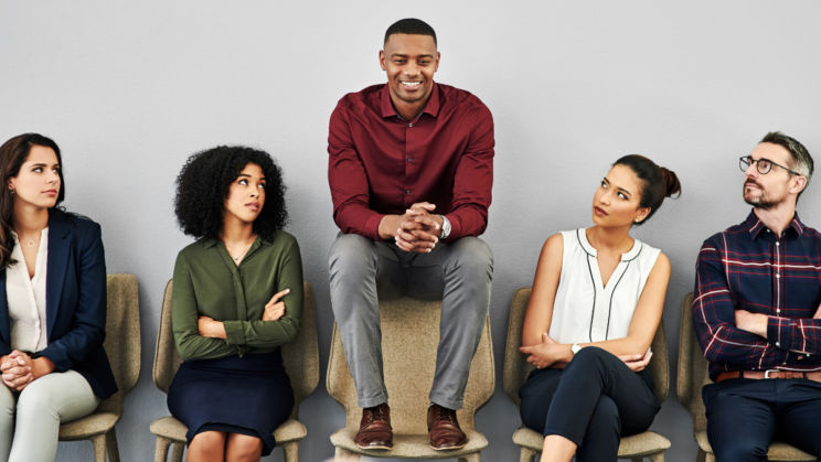 7 Reasons Why Your Friends Ignore You
