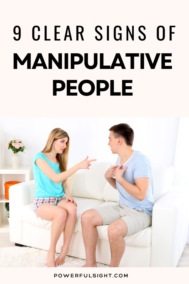 9 Clear Signs of Manipulative People