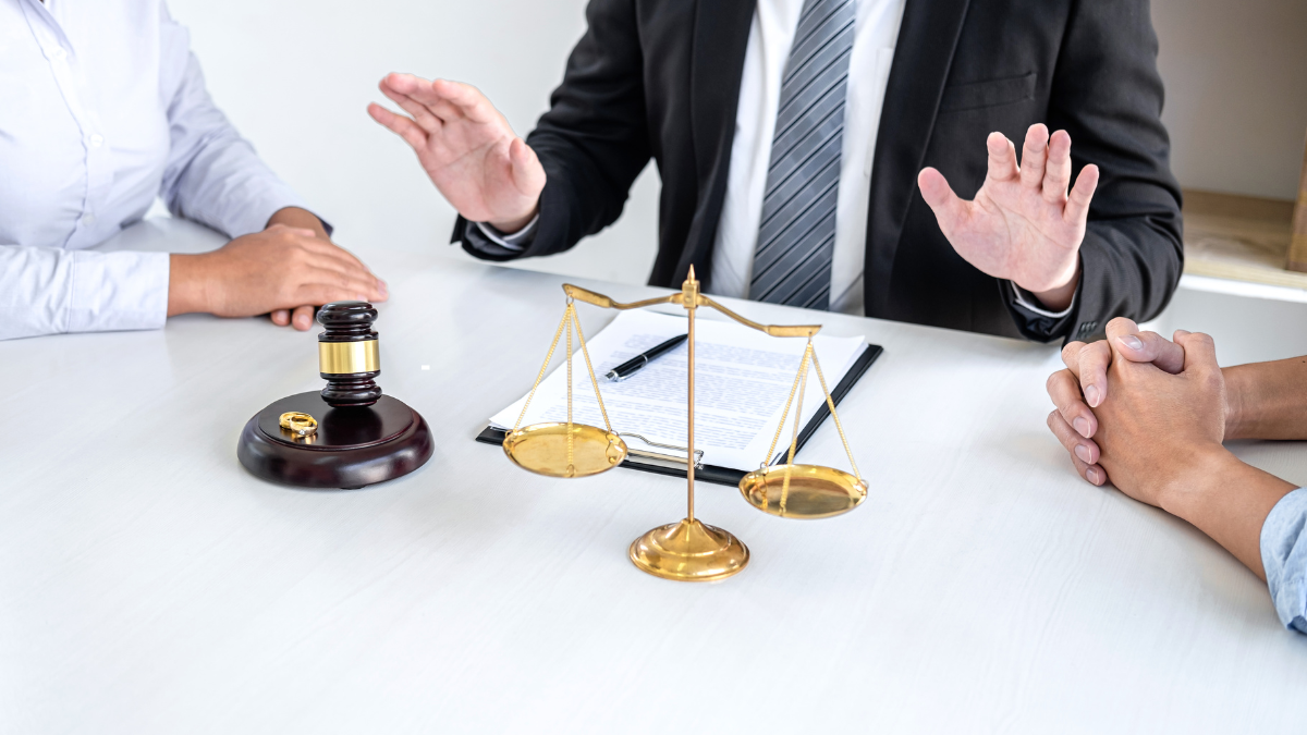 How to find a good divorce lawyer for consultation