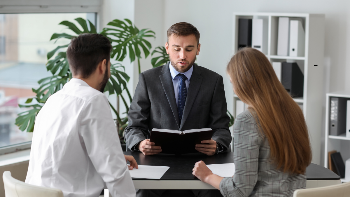9 Signs Your Husband Is Grooming You for Divorce