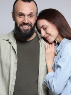 signs you have daddy issues as a woman