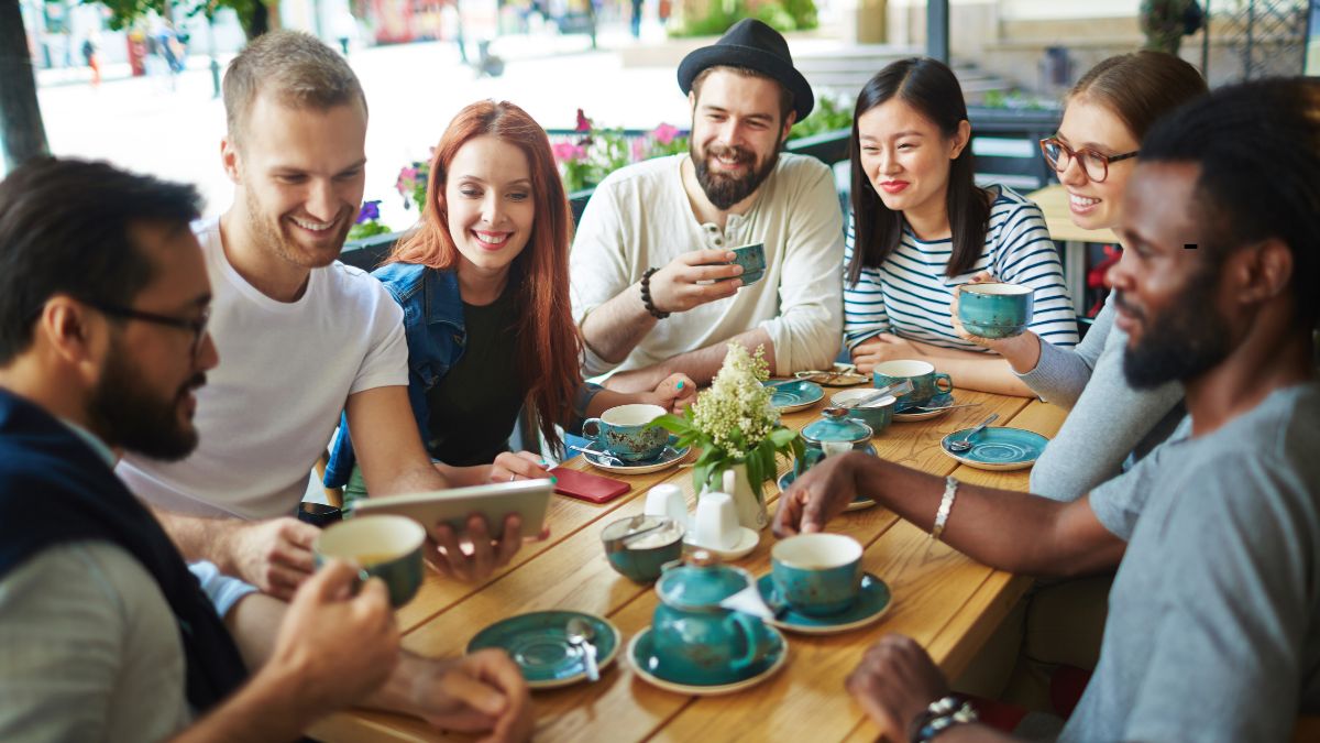 80 Fun Things To Do On Hangouts