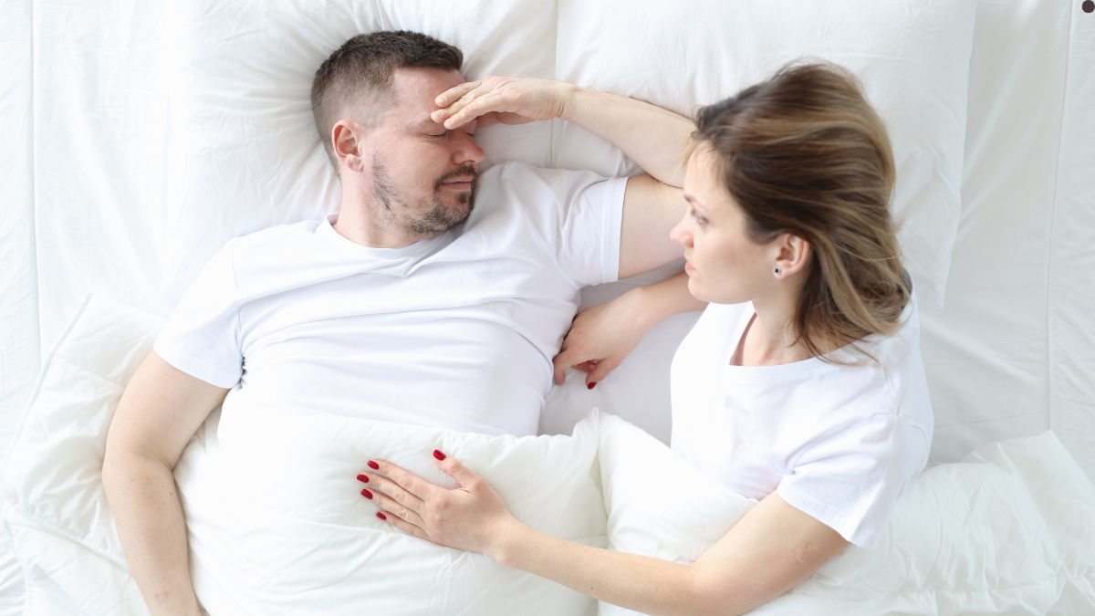 12 Signs He’s Lying About Loving You