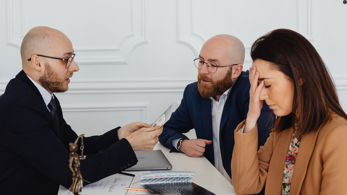 9 Signs A Woman Is Secretly Wishing For A Divorce