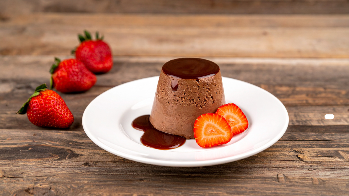 Easy Valentine’s Day Dessert Recipes with Chocolate and Strawberries