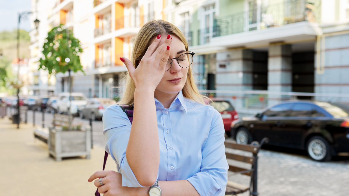 12 Signs Your Husband Enjoys Making You Insecure