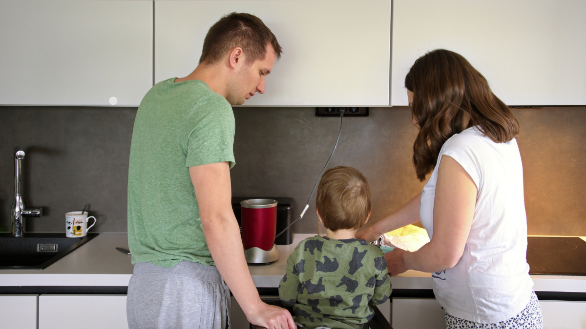 How to Deal With an Emotionally Immature and Toxic Parent