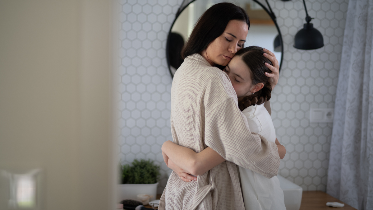 9 Things Daughters Of Narcissistic Mothers Don't Do