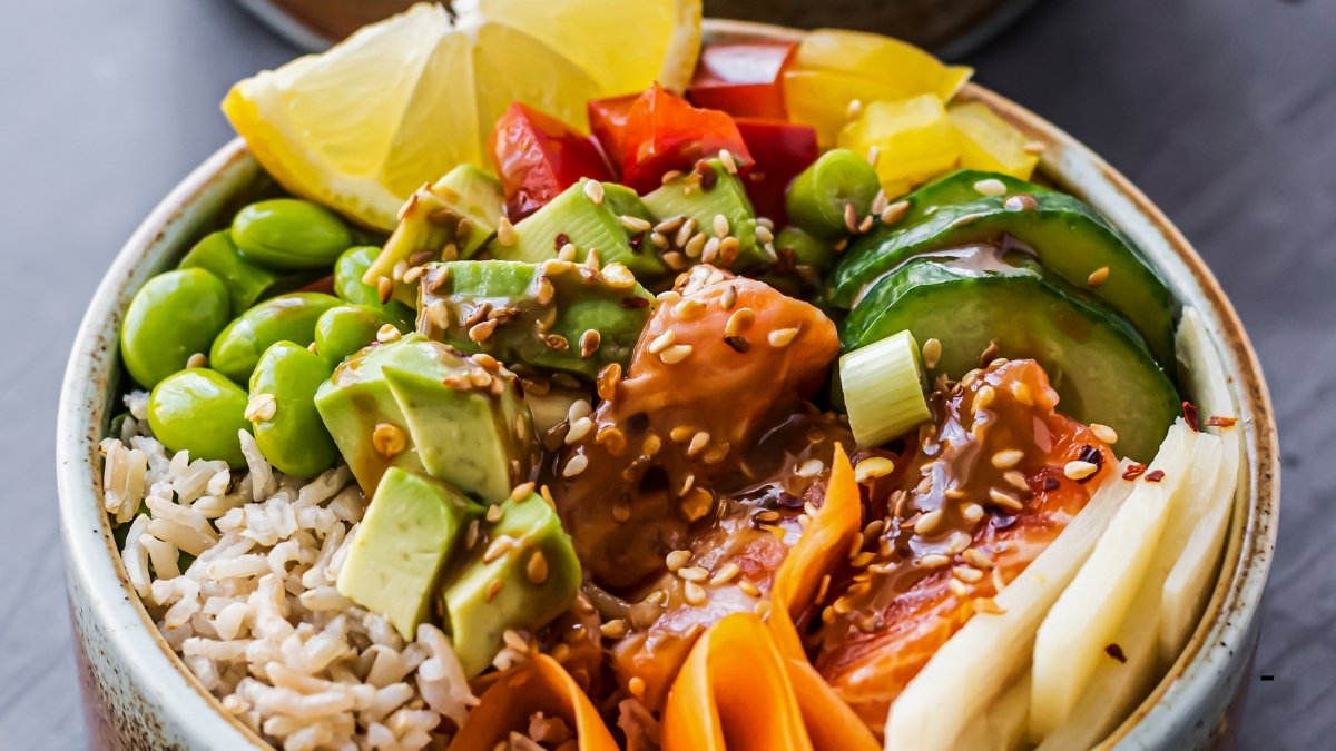Salmon with Avocado Quinoa Bowl