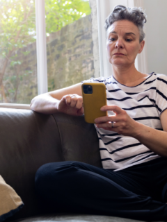 How to Stop Checking Your Phone All Day