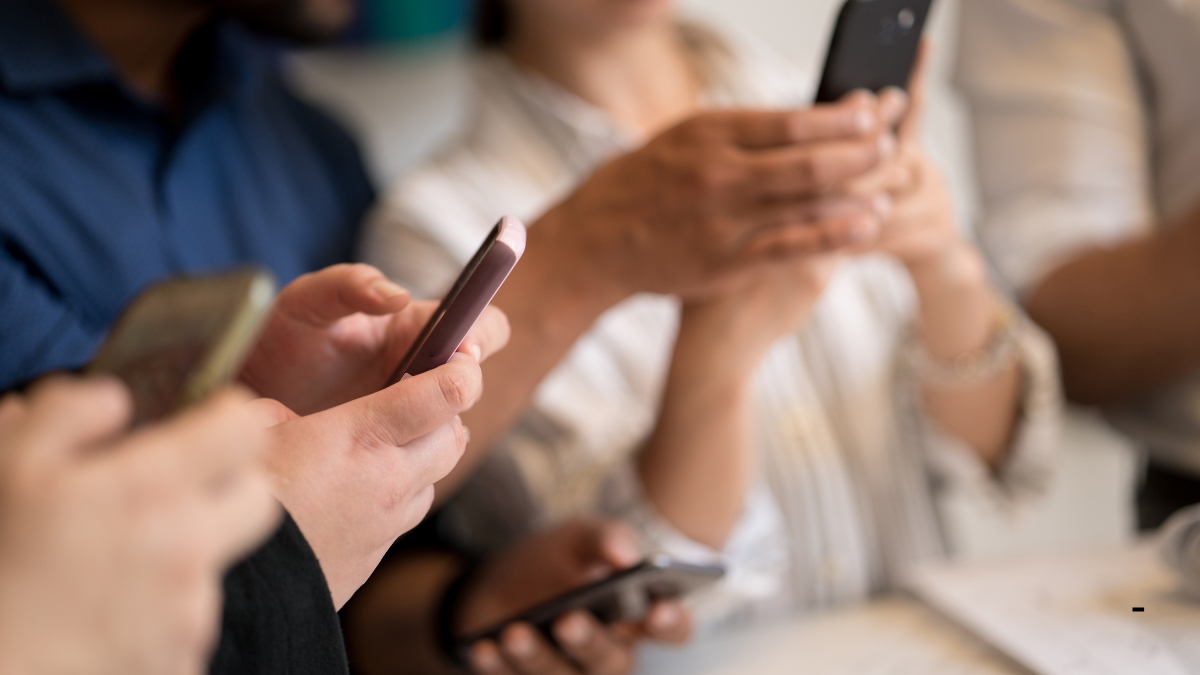 Why Narcissists Love Social Media