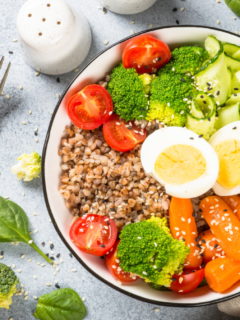 5 Hormone-Balancing Foods for Women to Add Weekly