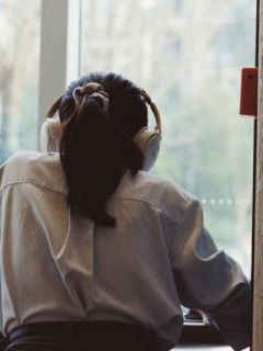 How to focus on studying in a noisy environment